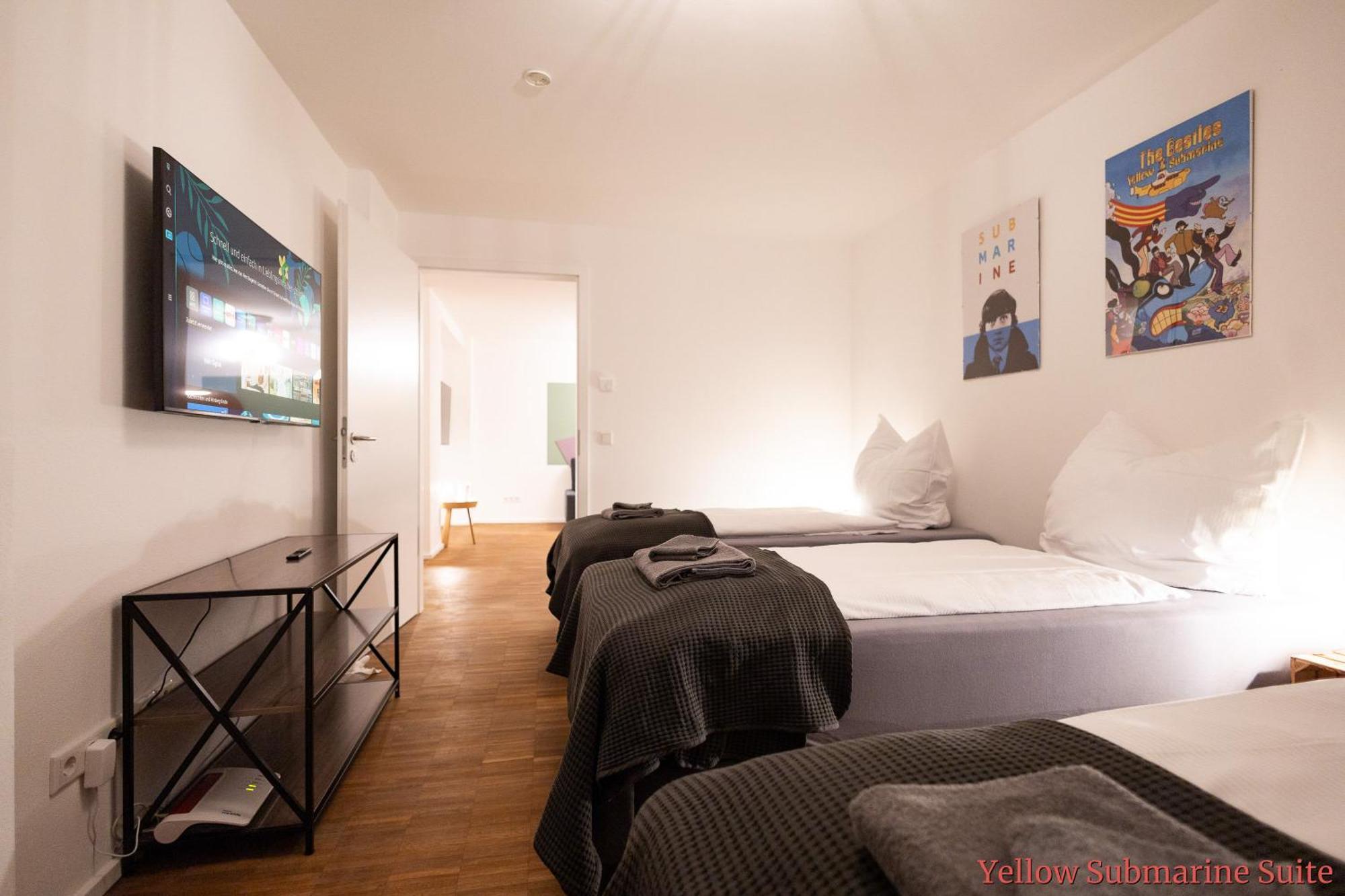 Ko-Living - Beatles Und Banksy Suites & Studios Am Eselsbrunnen - Altstadt - Kueche Halle  Eksteriør billede