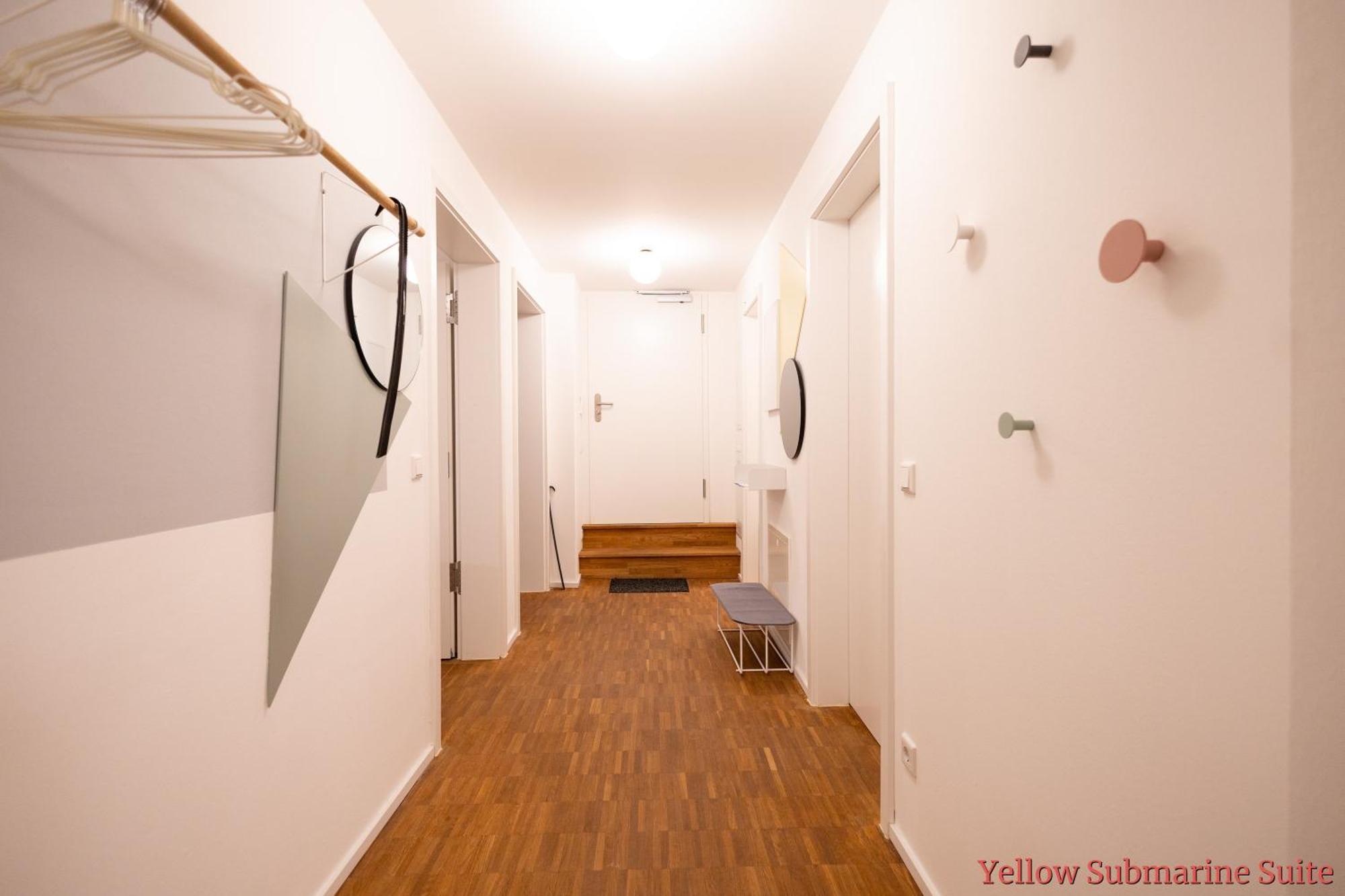 Ko-Living - Beatles Und Banksy Suites & Studios Am Eselsbrunnen - Altstadt - Kueche Halle  Eksteriør billede